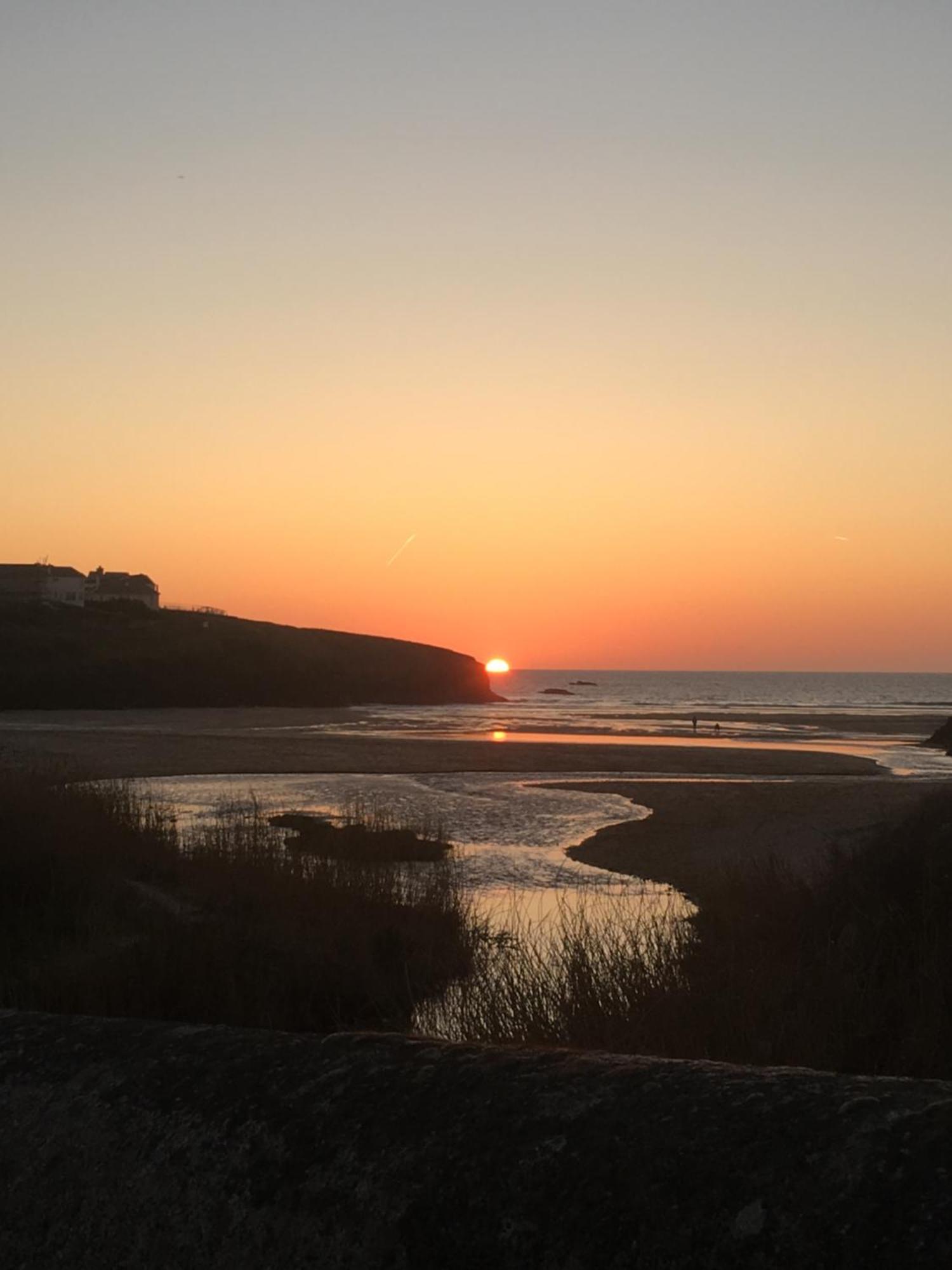 Tides Reach, Deluxe Shepherds Hut 1, 100M From The Beach St Merryn Extérieur photo